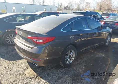 2017 Hyundai Sonata z USA, uszkodzony, nr VIN 5NPE24AF7HH569453
